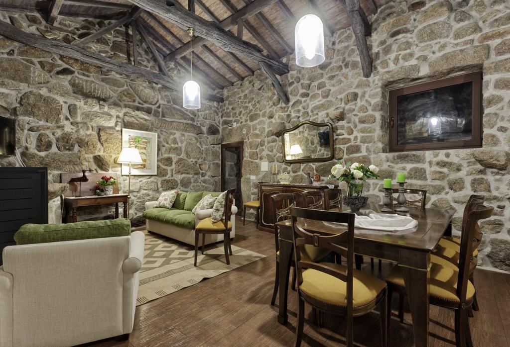 Casa De Louredo *